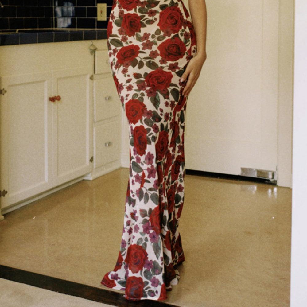 Women's Tight Long Dress with Open Back and Trendy Prints