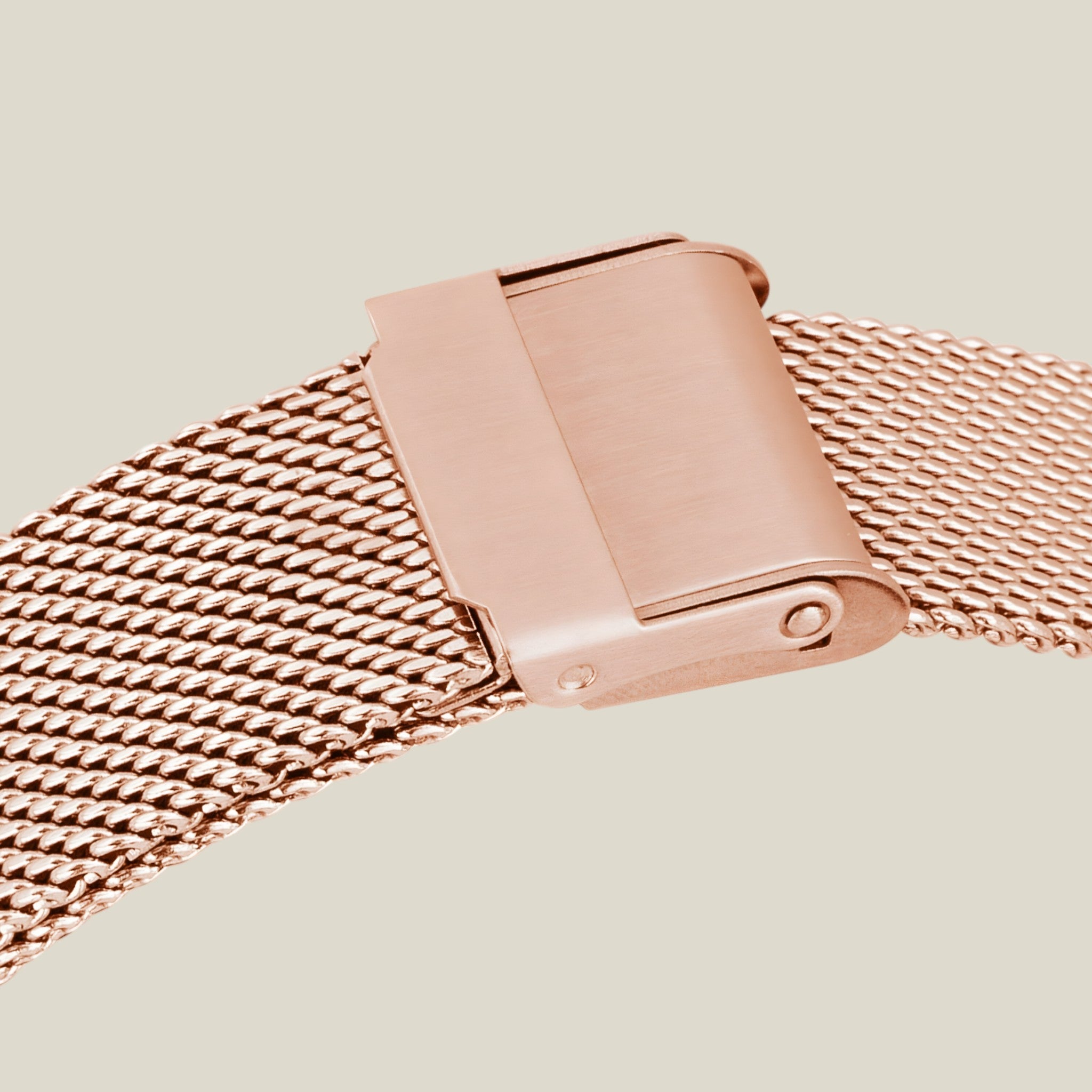 Ava | Montre carrée en or rose - Bracelet en maille tendance