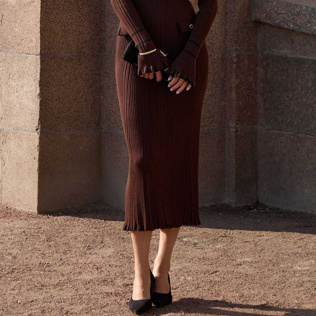 Women's Elegant color-block knit maxi dress in Chanel style