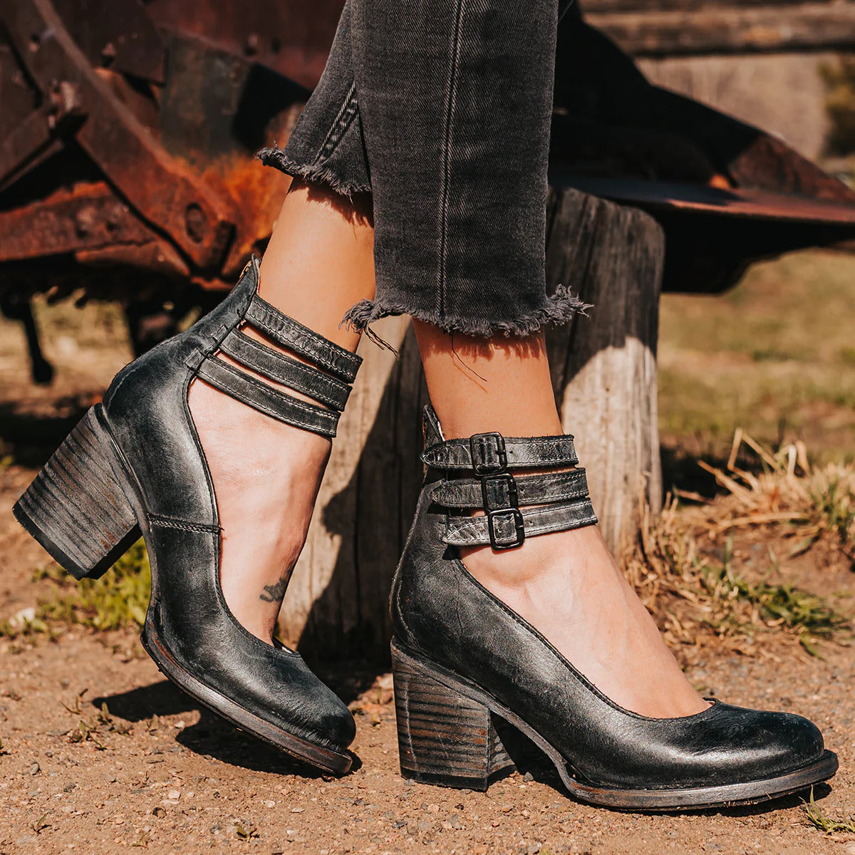 Elegant and comfortable Eliza ankle boots for a sophisticated style