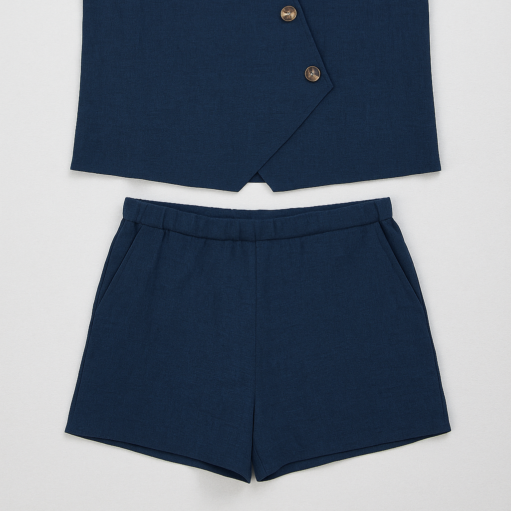 Zoya | Kvinder Sommerdobbelt sæt med wrap-top og shorts i linnedblanding - Marineblau - Zoya | Kvinder Sommerdobbelt sæt med wrap-top og shorts i linnedblanding - €25 - {{ product_tags }