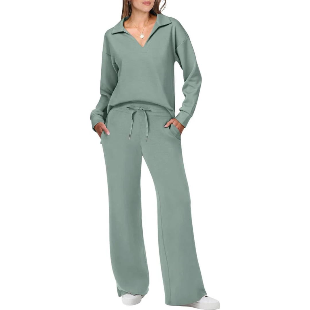Chic Women's V-Neck Two-Piece Set with Relaxed-Fit Pants | Modern