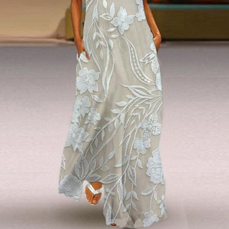 Selene – Sophisticated Sleeveless Luxe-Print Dress
