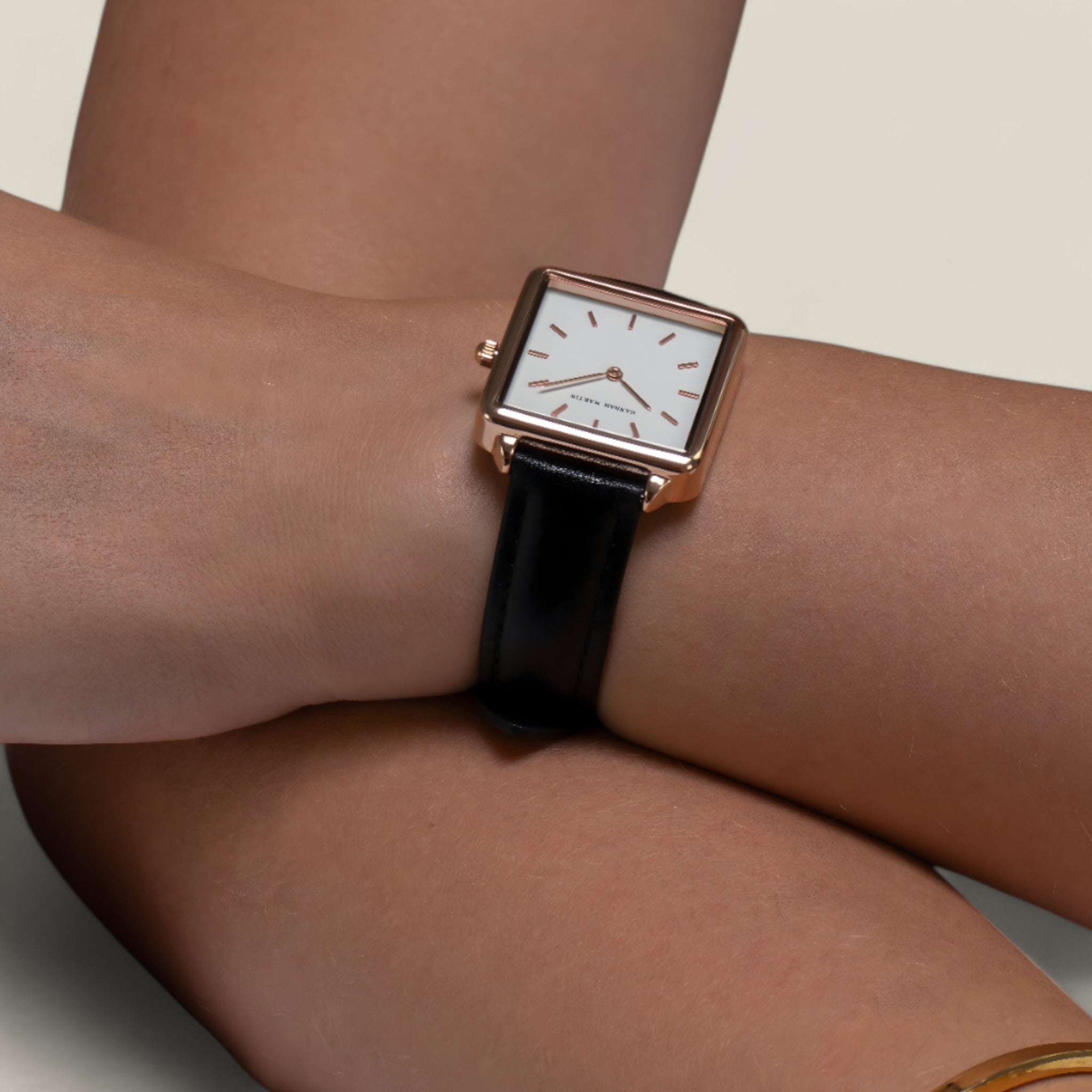 Clea | Montre pour femme - design carré raffiné