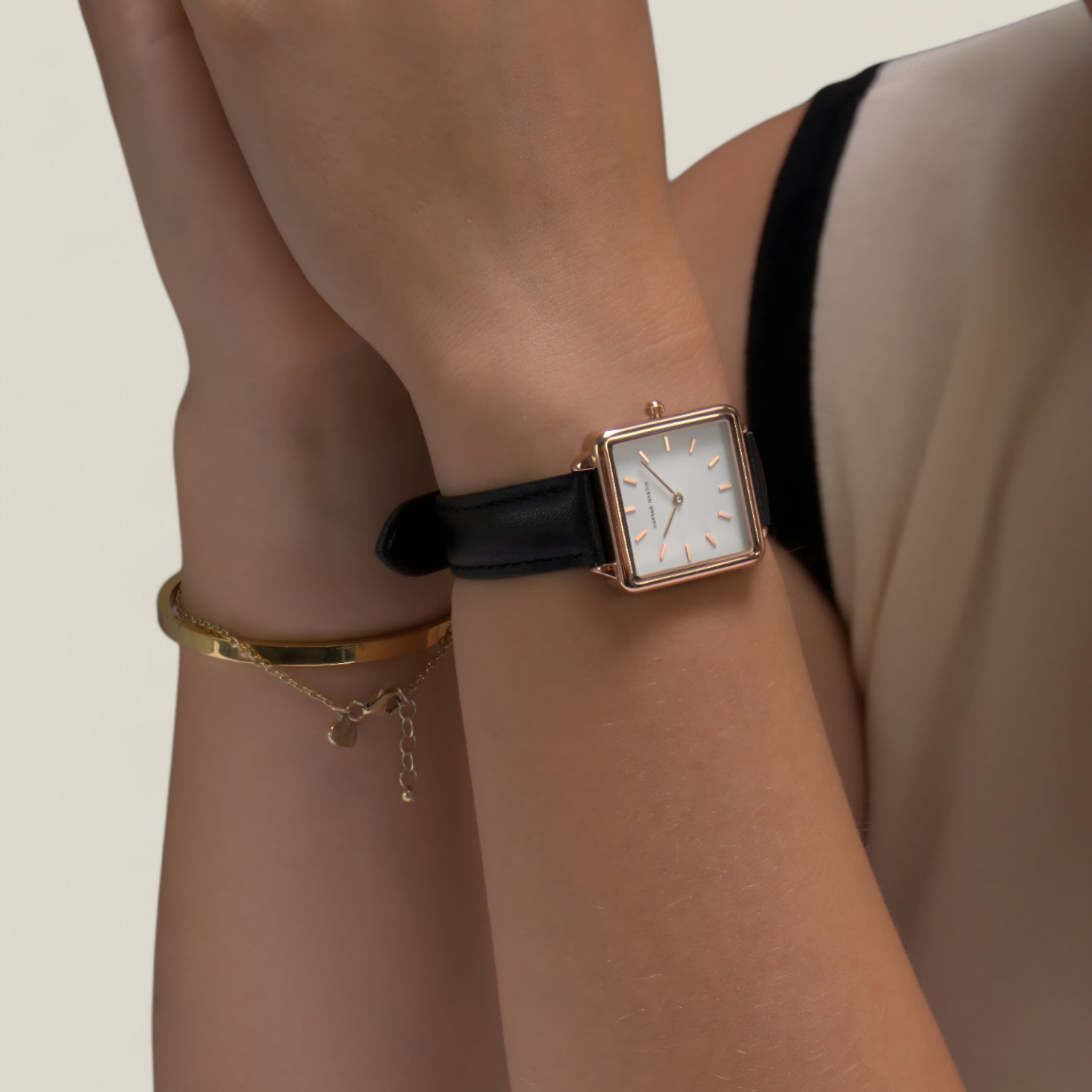 Clea | Montre pour femme - design carré raffiné
