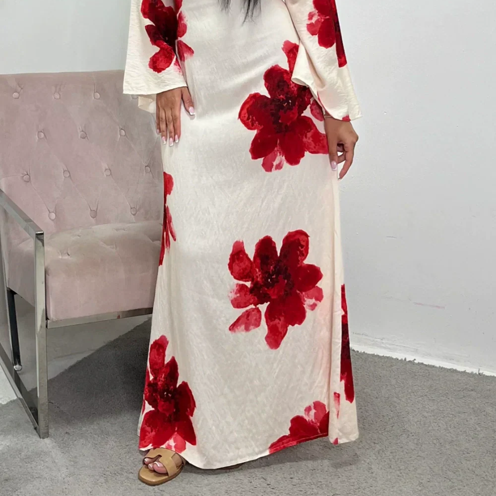 Long Printed Dress with Adjustable Waist for an Elegant Silhouette