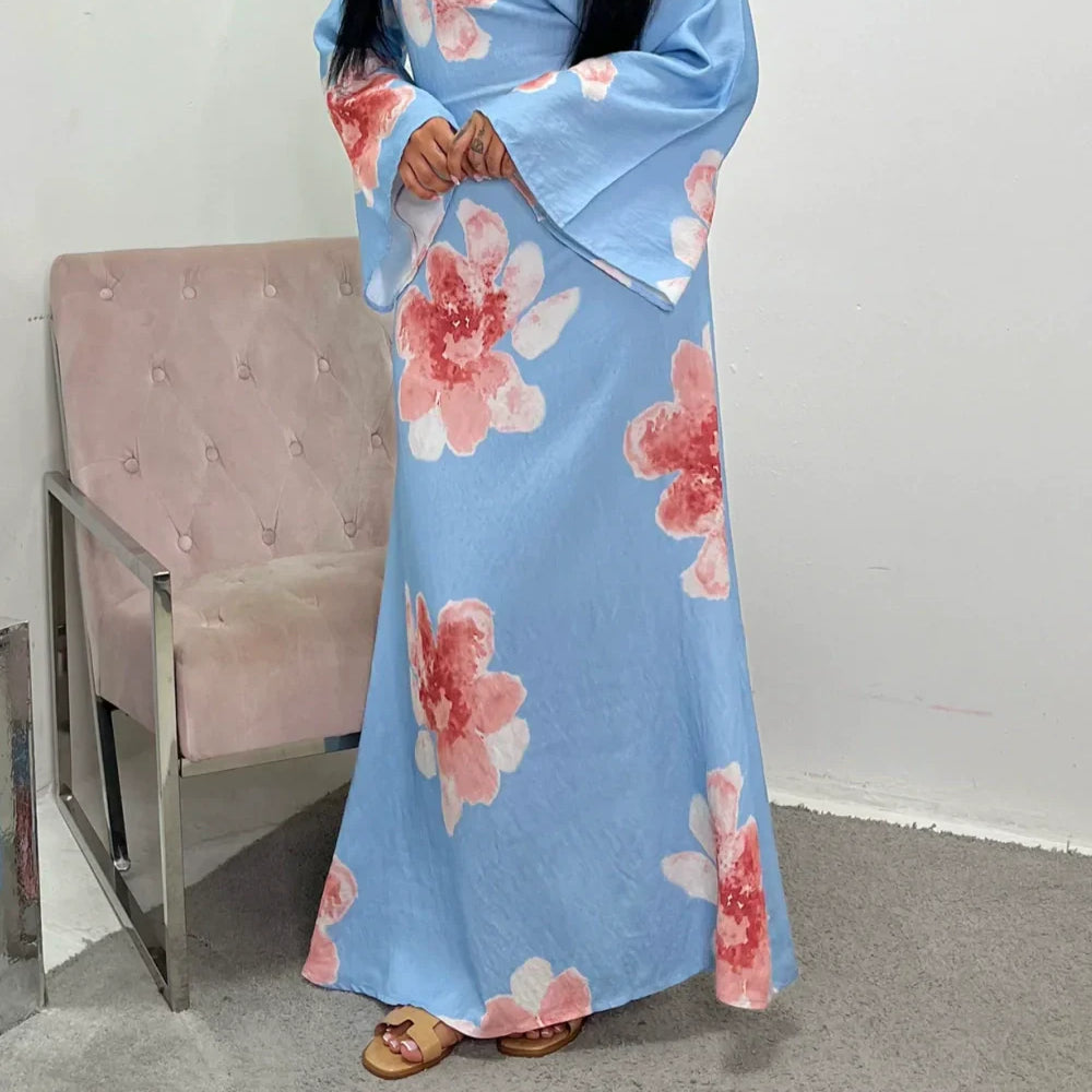 Long Printed Dress with Adjustable Waist for an Elegant Silhouette