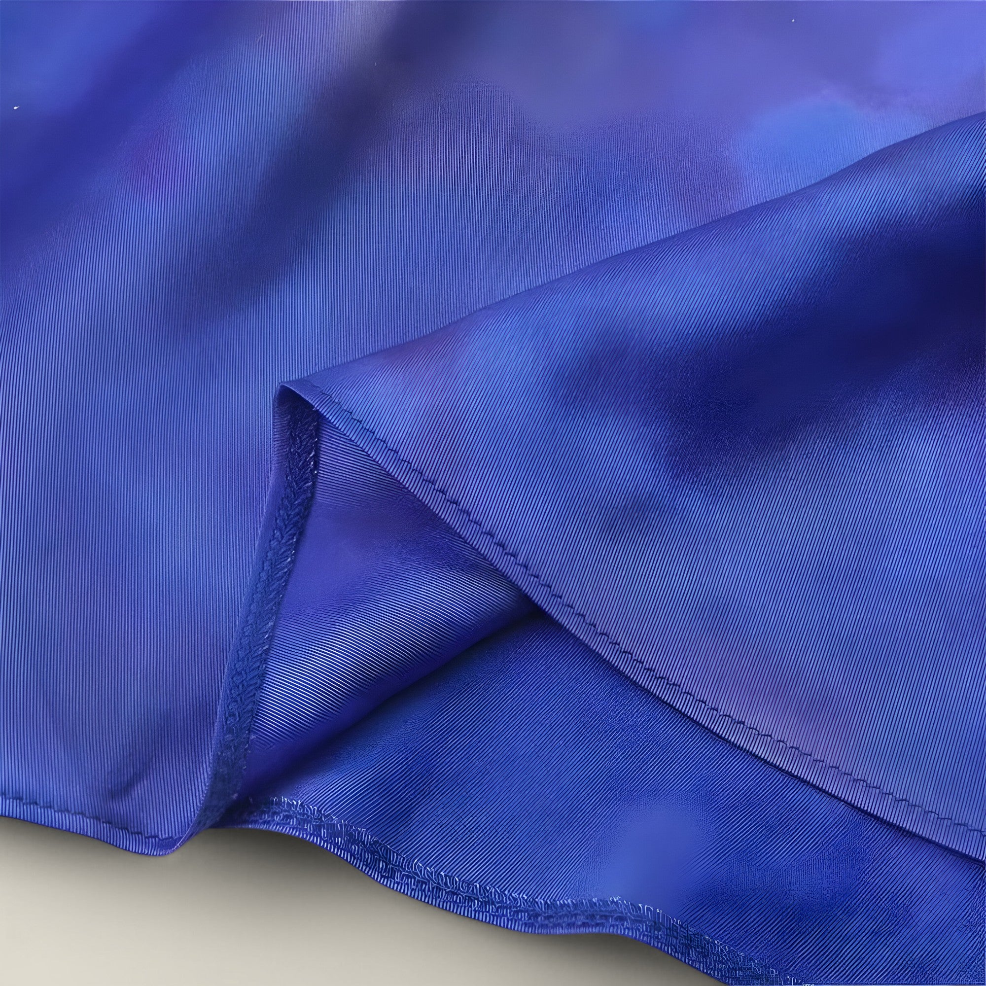 Ysée | Robe imprimée en satin - Légèreté estivale au toucher soyeux