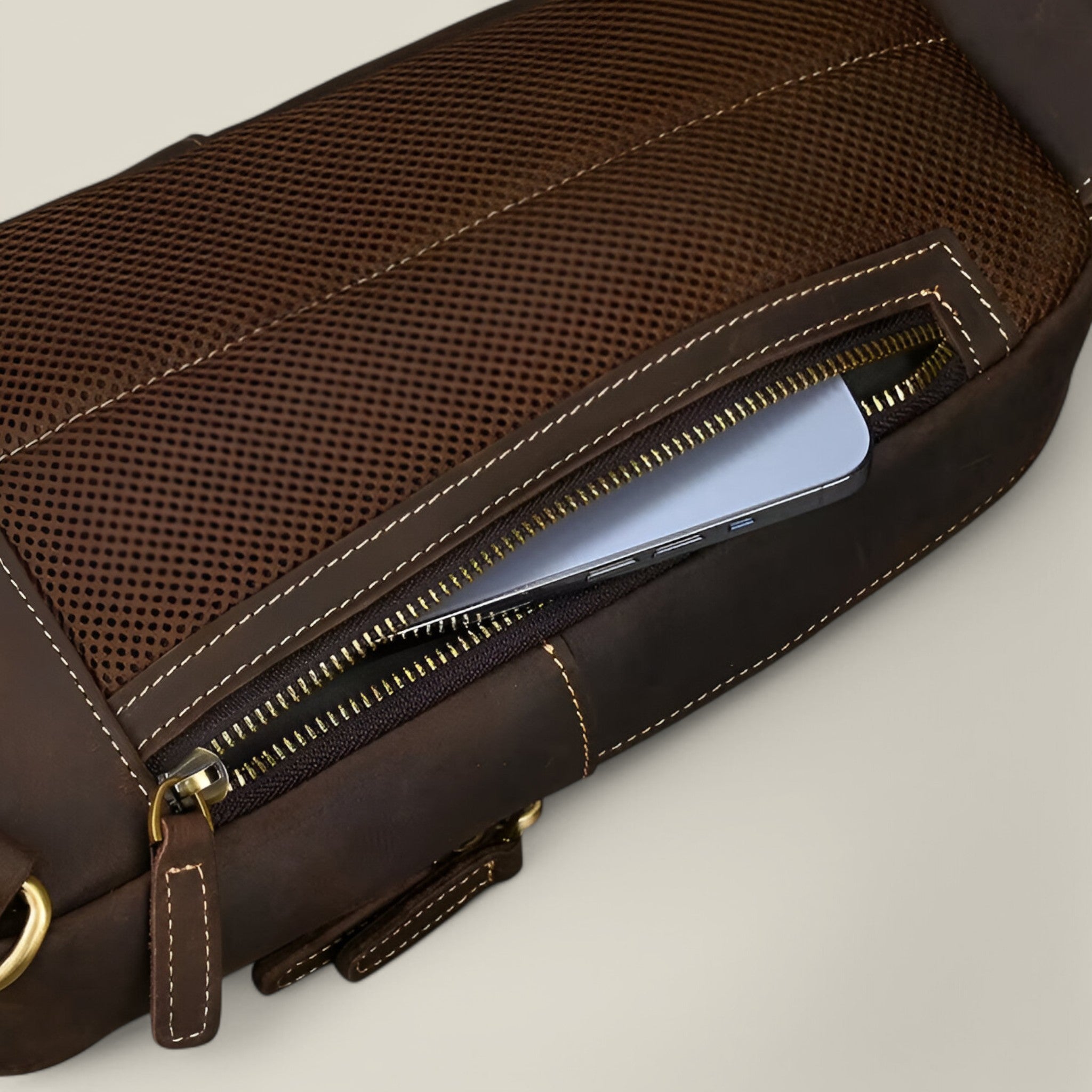 Jaxon | Sac de poitrine - Élégante et fonctionnelle