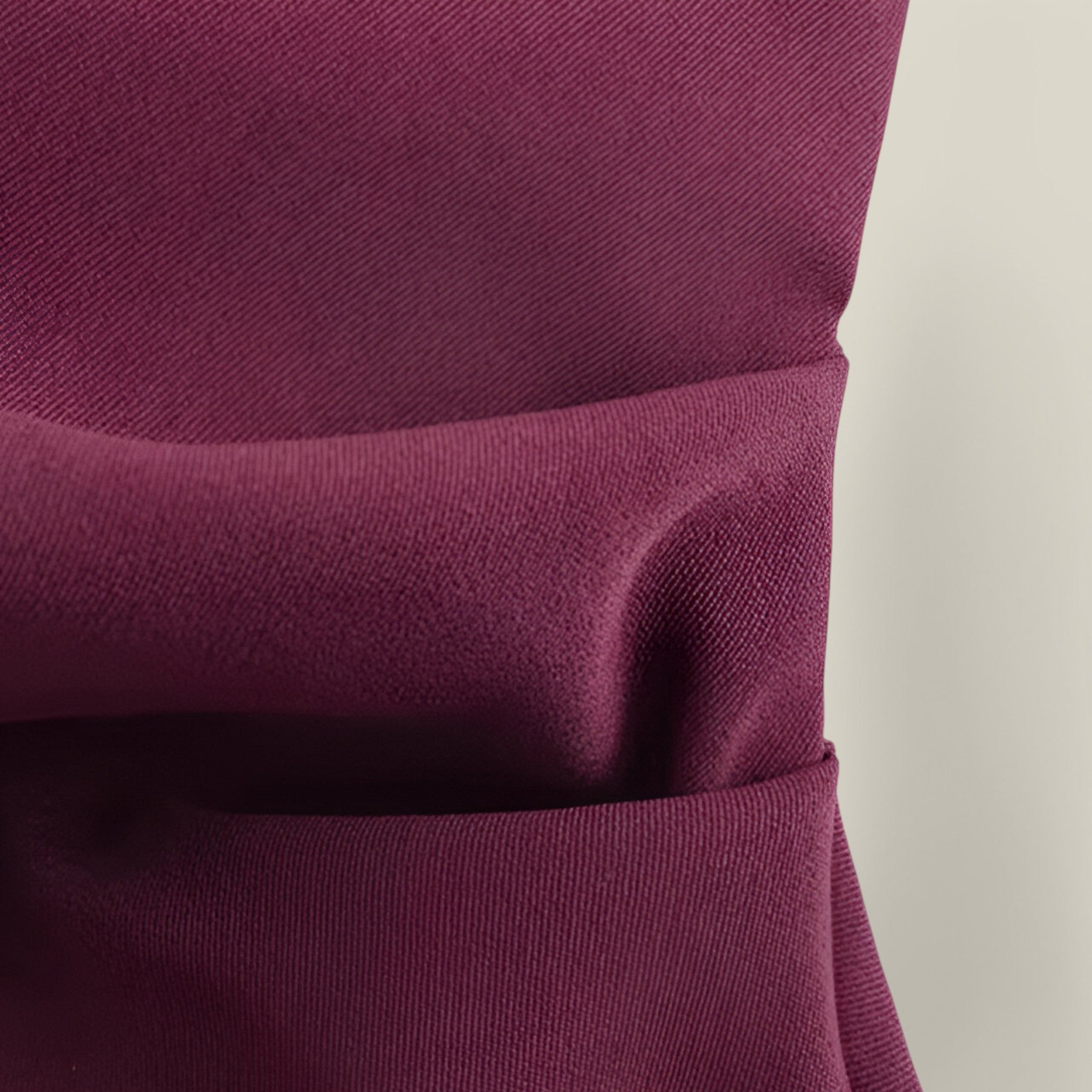 Lily | Top asymétrique - Unique et tendance