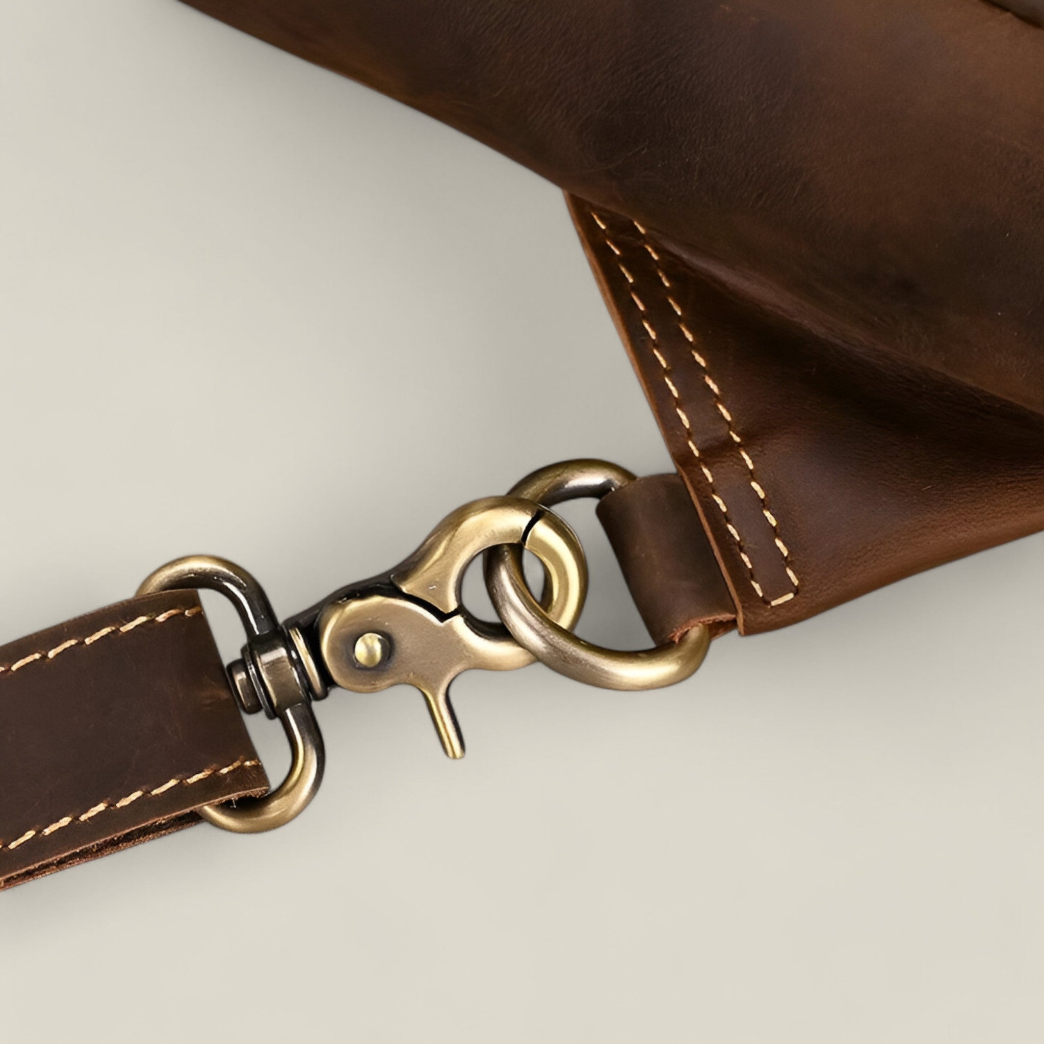 Enzo | Sac de poitrine - Durable et spacieux