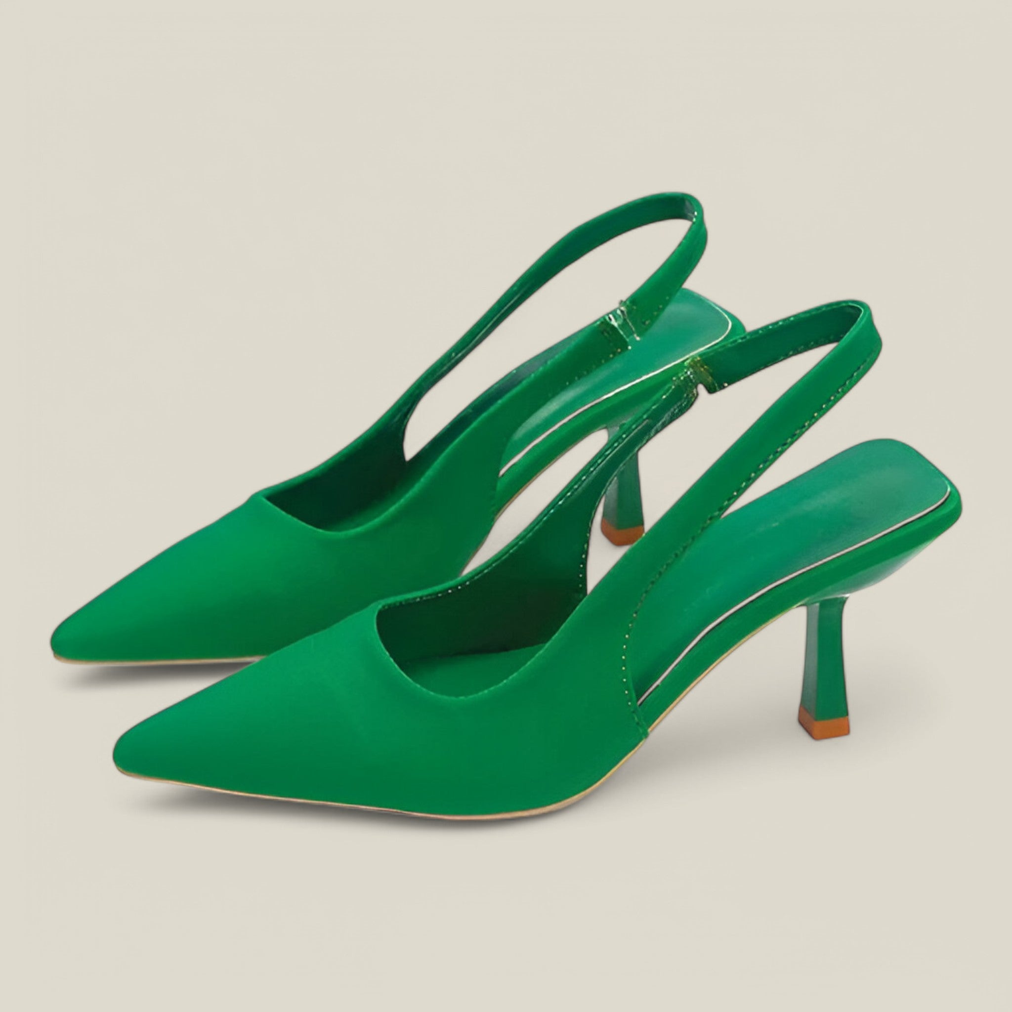 Selene | Talons à bout pointu - Élégance et style