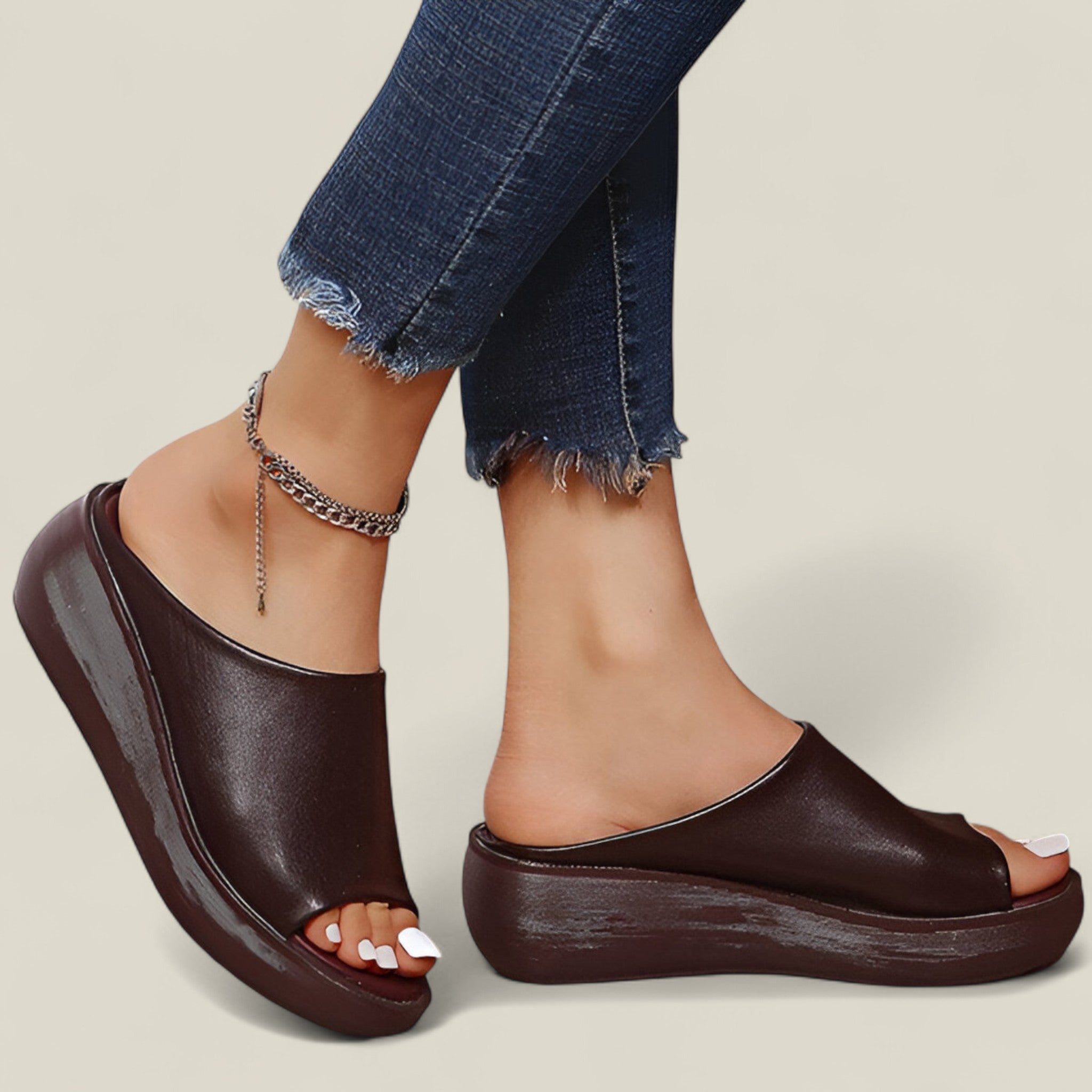 Lize | Slides à semelles compensées - Chic et confortable