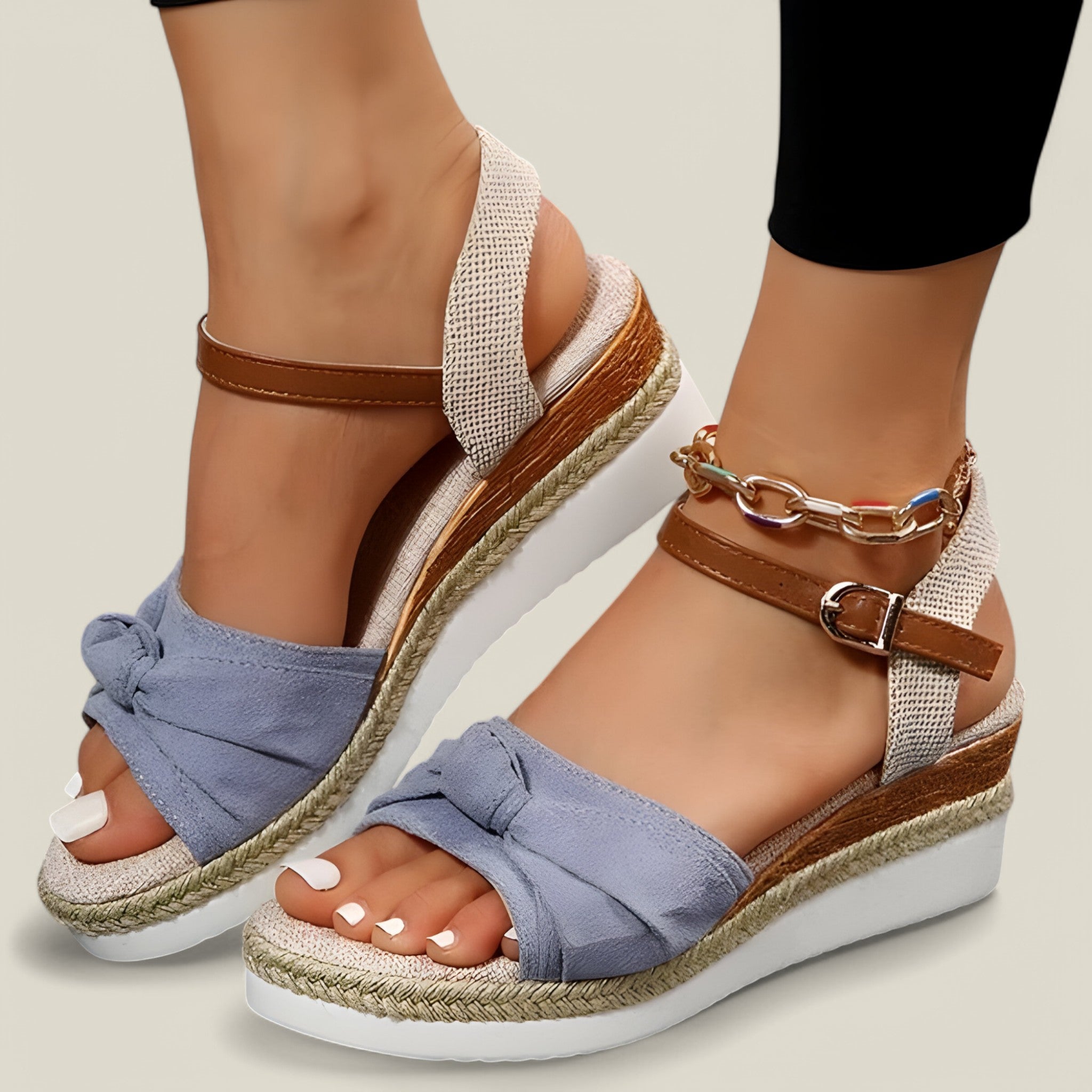 Yasmine | Sandales compensées - Tendance et respirant