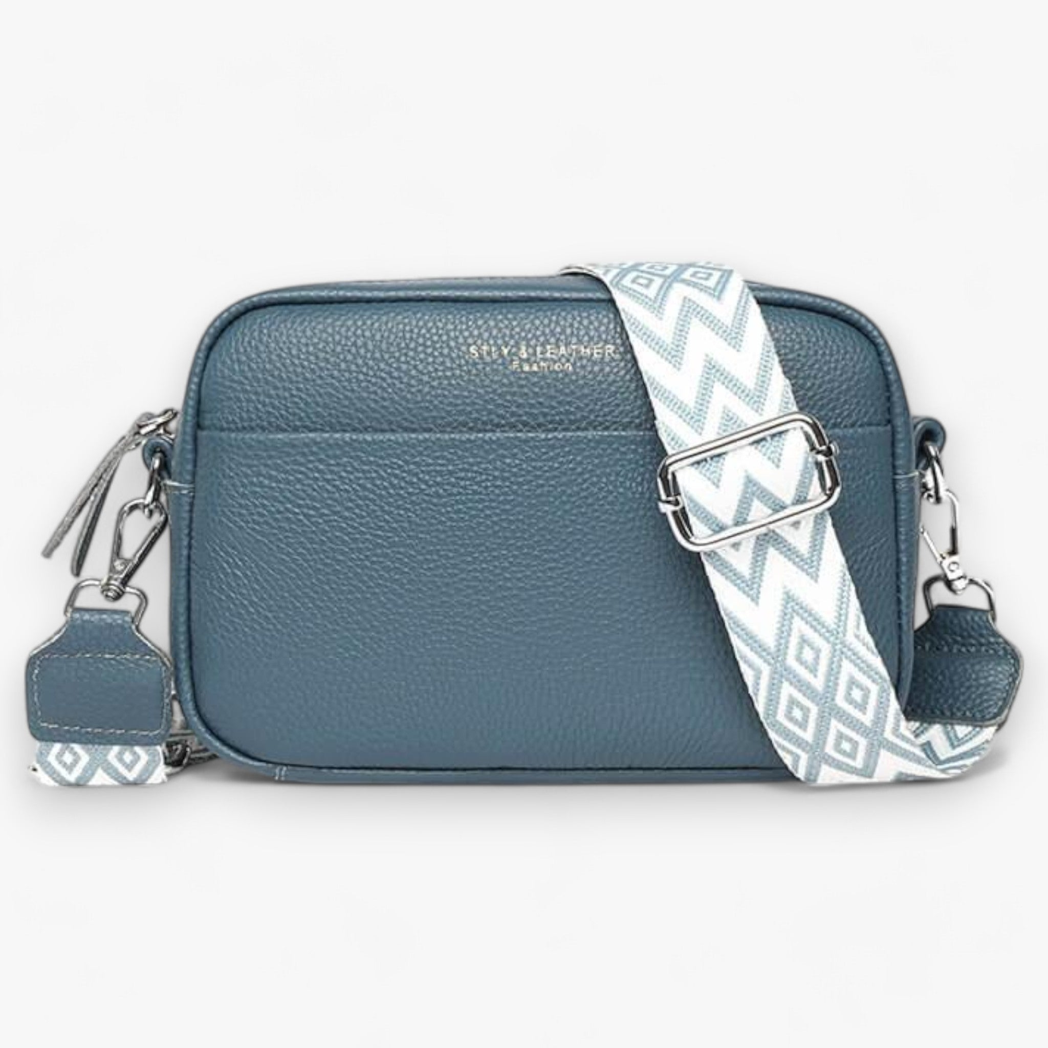 Luxurious Women's Handbag for Everyday Style