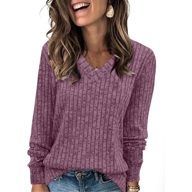 Women’s V-Neck Oversized Lightweight Knit Sweater — Effortless Cozy Style