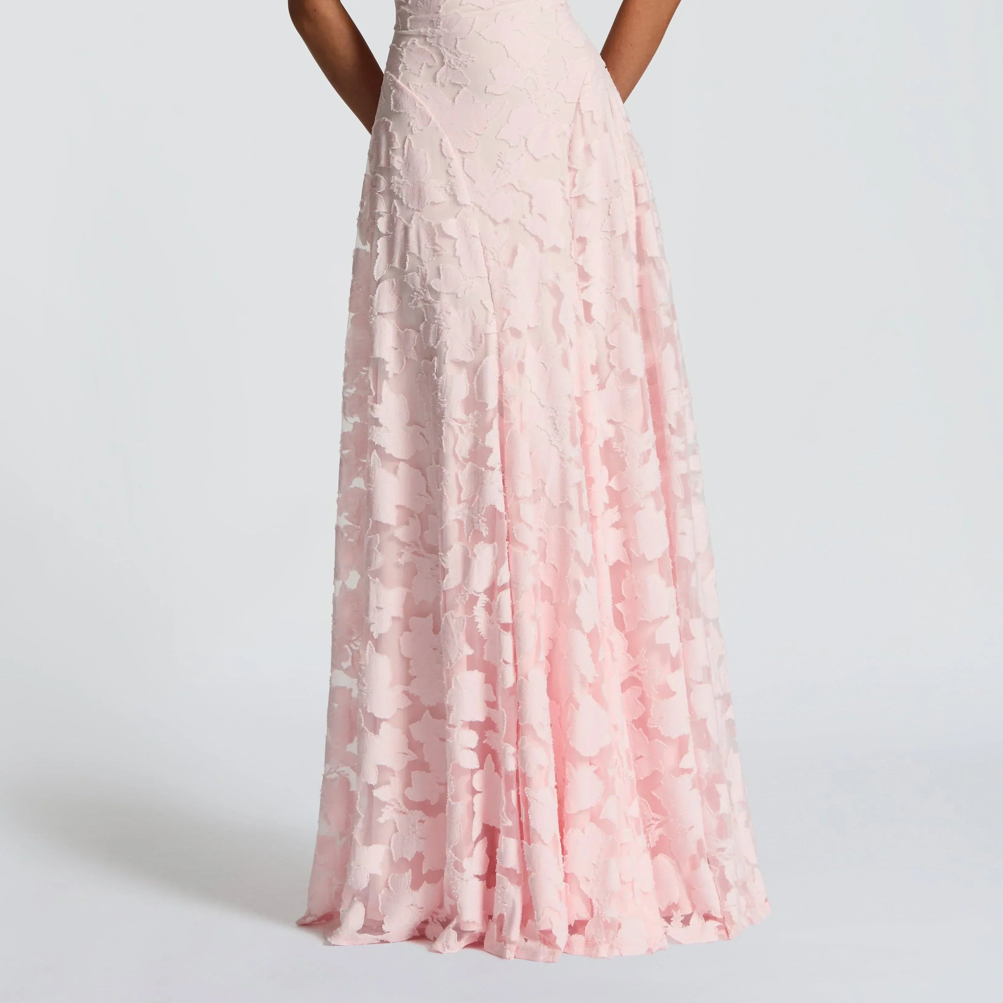 Elegant Lace Corset Long Dress – Timeless Glamour in a Flattering Silhouette