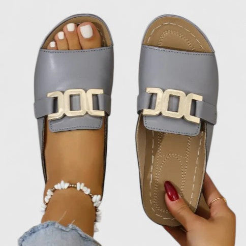 Monroe Luxe Buckle Sandals - Effortless Style and Comfort