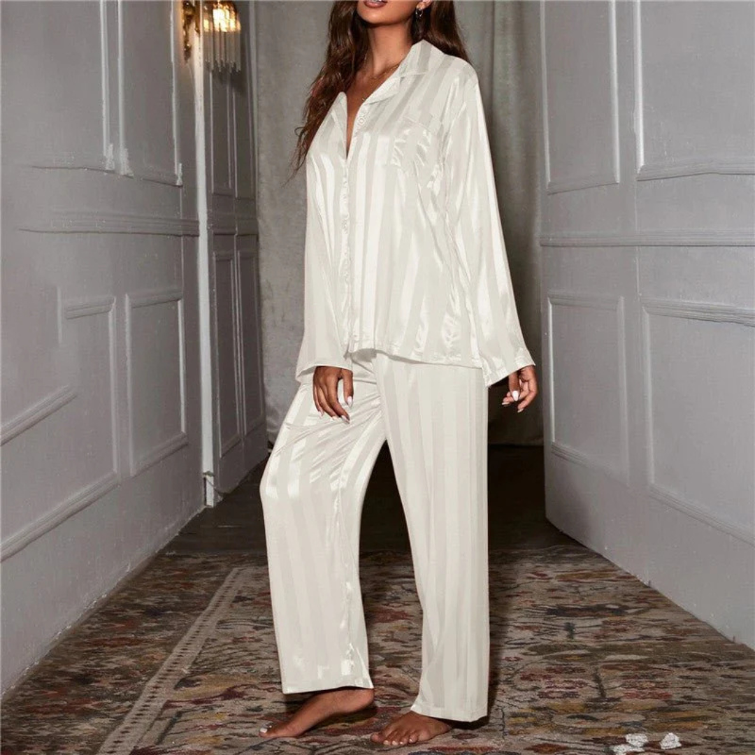 Women's Cozy Loose-Fit Two-Piece Pajama Set with Long-Sleeve Top