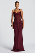 Timeless Hourglass Gown — Glamorous Silhouette & Elegant Detailing
