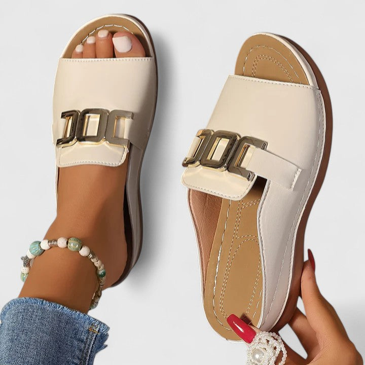 Monroe Luxe Buckle Sandals - Effortless Style and Comfort