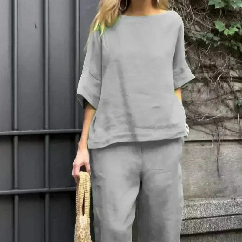 Chic Women's Two-Piece Set for Casual Everyday Style