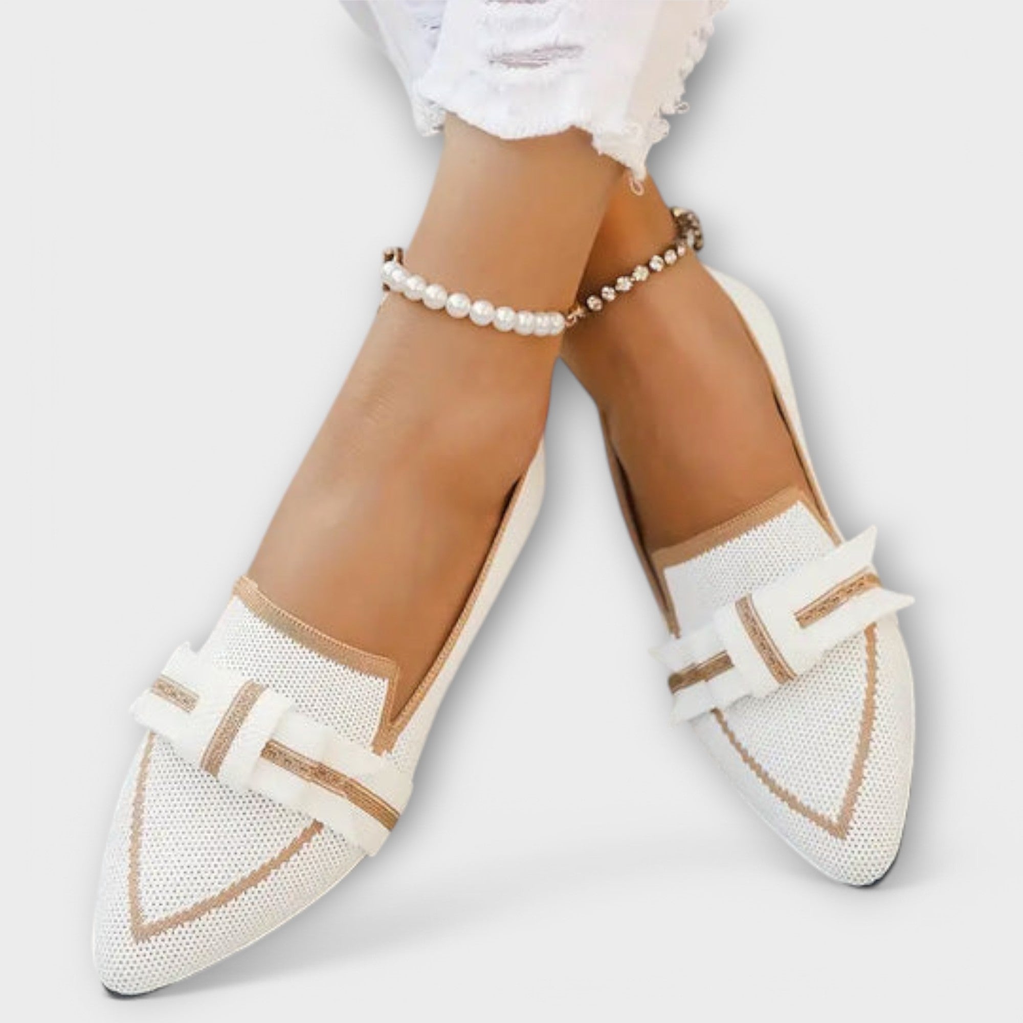 Women's Flat Shoes with Elegant Lace-Up Design