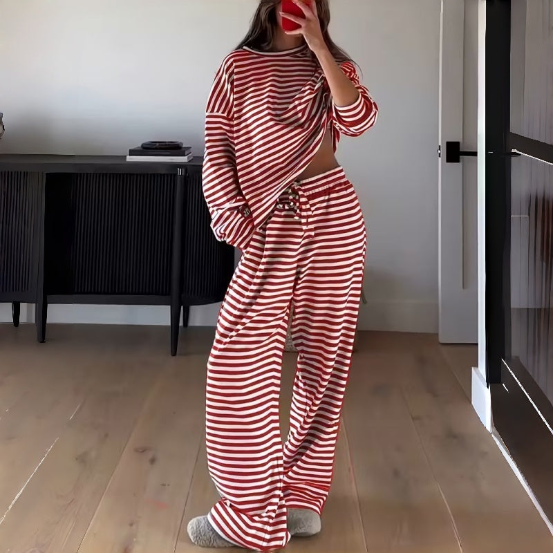 Women's Striped Two-Piece Lounge Set - Cozy Long-Sleeve Homewear for Relaxing at Home